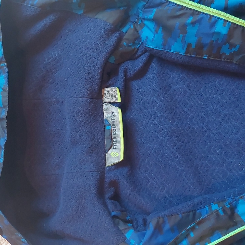 Free Country Youth 5/6 jacket in black and blue - Picture 5 of 6